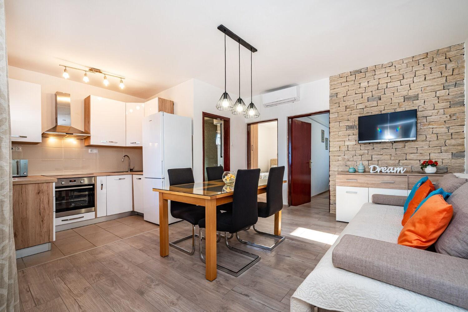 Apartments Dreamy - Free Parking นิน ภายนอก รูปภาพ