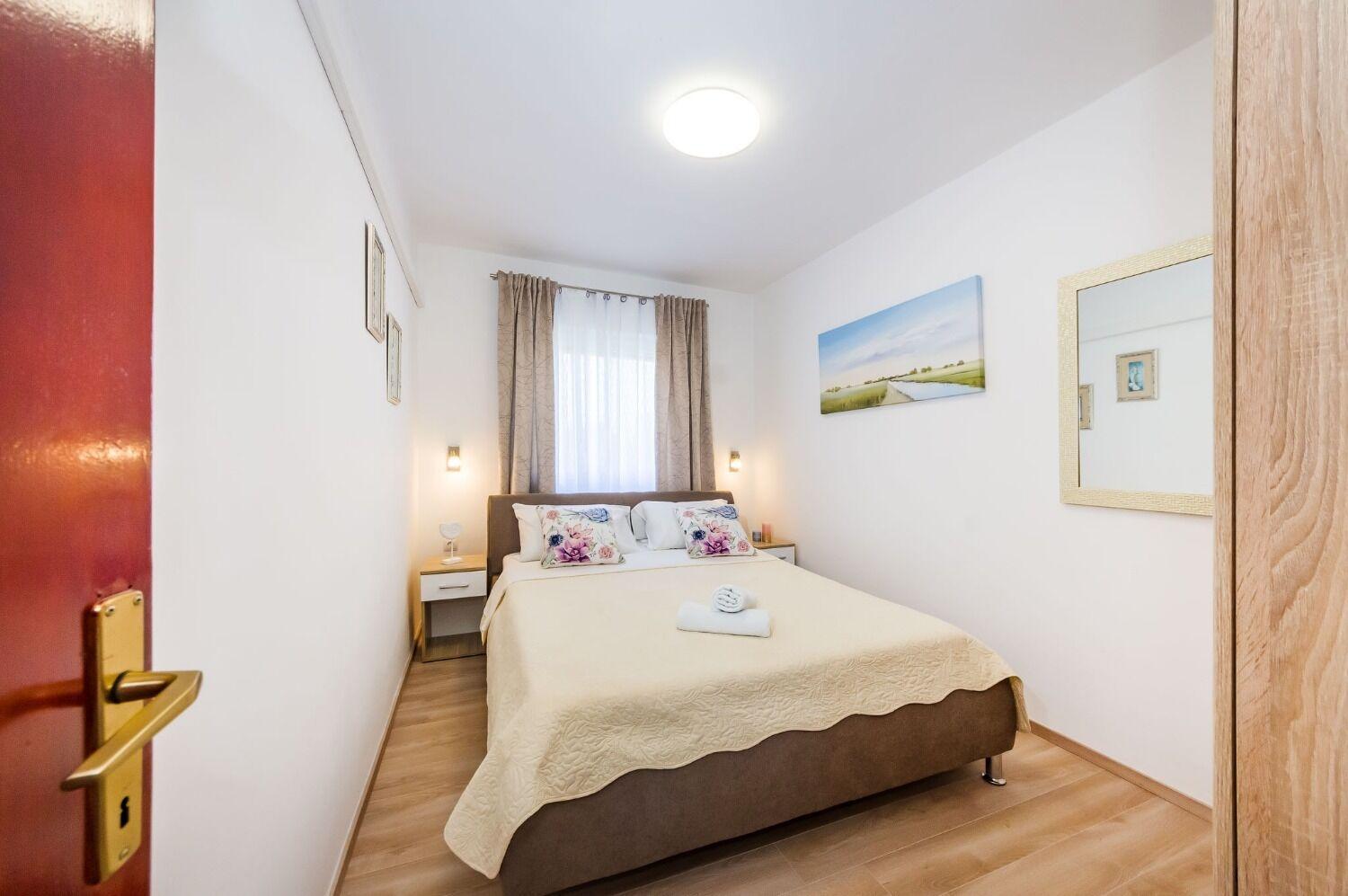 Apartments Dreamy - Free Parking นิน ภายนอก รูปภาพ