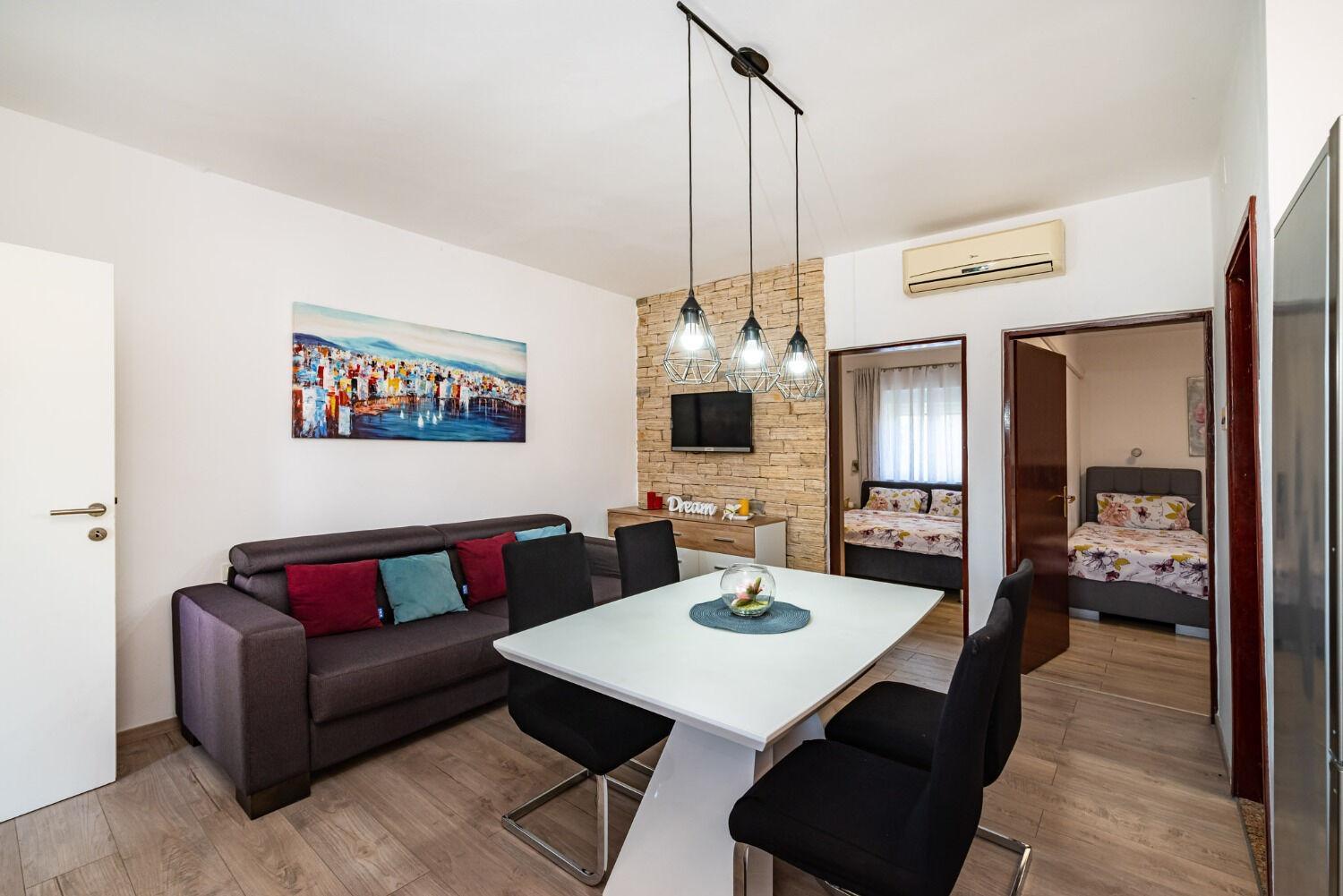 Apartments Dreamy - Free Parking นิน ภายนอก รูปภาพ